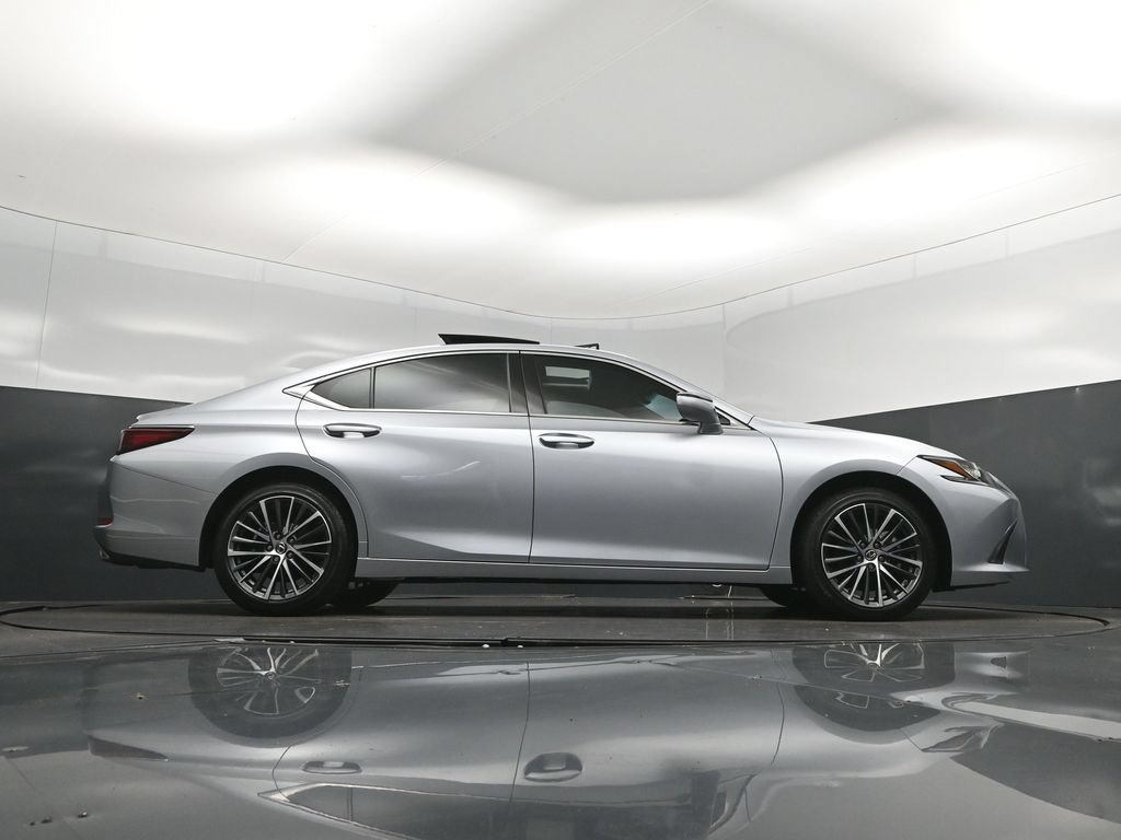 Used 2025 Lexus ES 350 w/ Premium Package FWD image 42