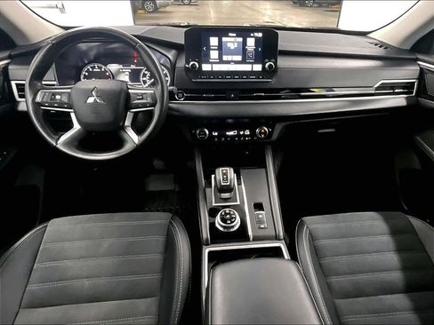 Used 2024 Mitsubishi Outlander SE AWD/4WD image 21