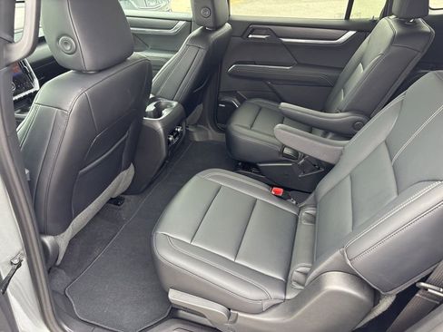 Certified 2024 GMC Acadia Elevation w/ Luxury Package image 15