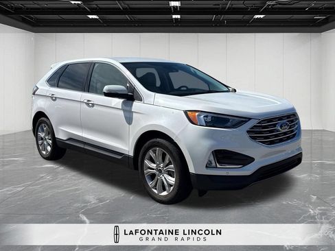 Used 2023 Ford Edge Titanium AWD/4WD image 7
