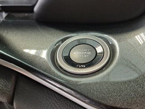 Used 2022 Jeep Grand Cherokee Altitude AWD/4WD image 13
