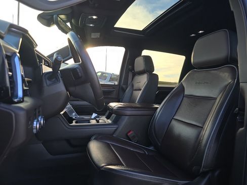 Used 2024 GMC Sierra 2500 Denali w/ Denali Reserve Package image 27