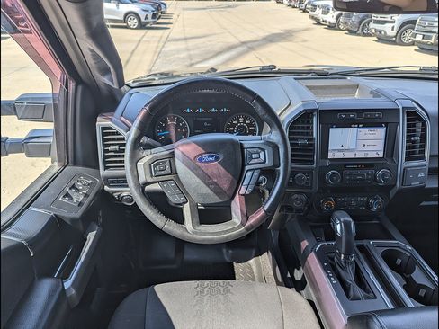 Used 2019 Ford F150 XLT w/ Equipment Group 302A Luxury AWD/4WD image 3