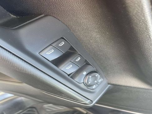 Used 2021 Chevrolet Silverado 1500 Custom Trail Boss AWD/4WD image 15