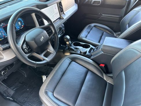 Used 2025 Ford Bronco Outer Banks AWD/4WD image 11