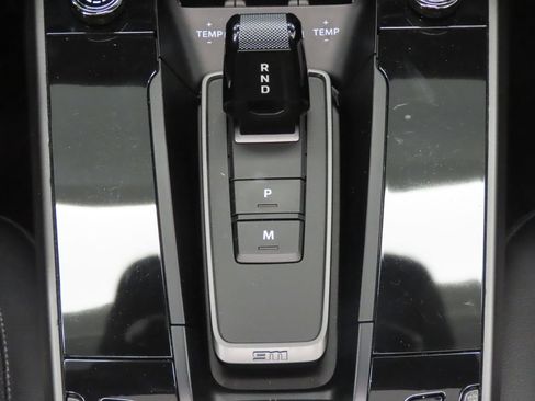 Certified 2023 Porsche 911 Carrera RWD image 36