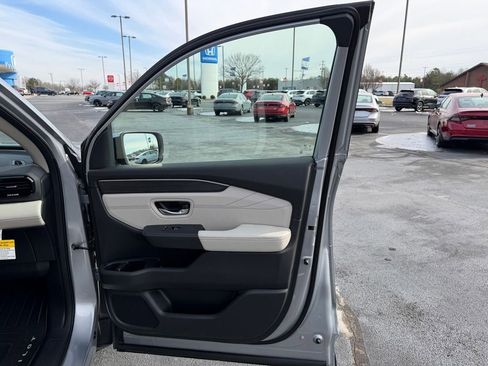 New 2026 Honda Pilot Touring image 24