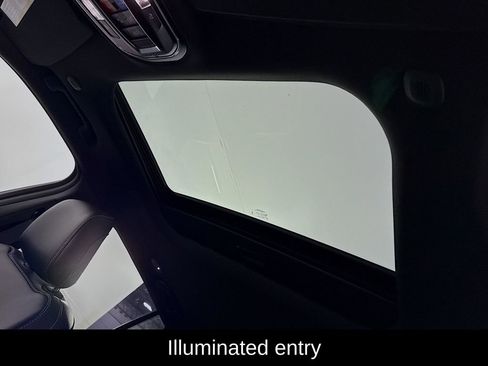 New 2025 Jeep Grand Cherokee Altitude image 17