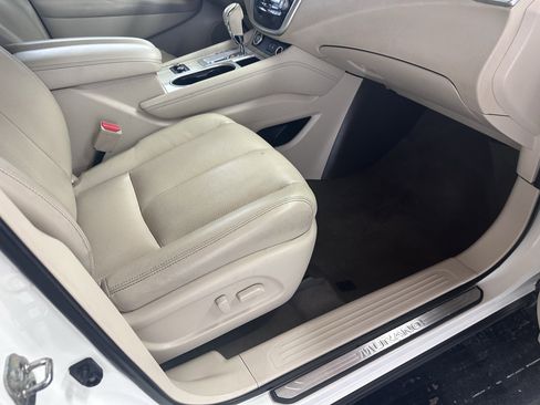 Used 2018 Nissan Murano Platinum image 44
