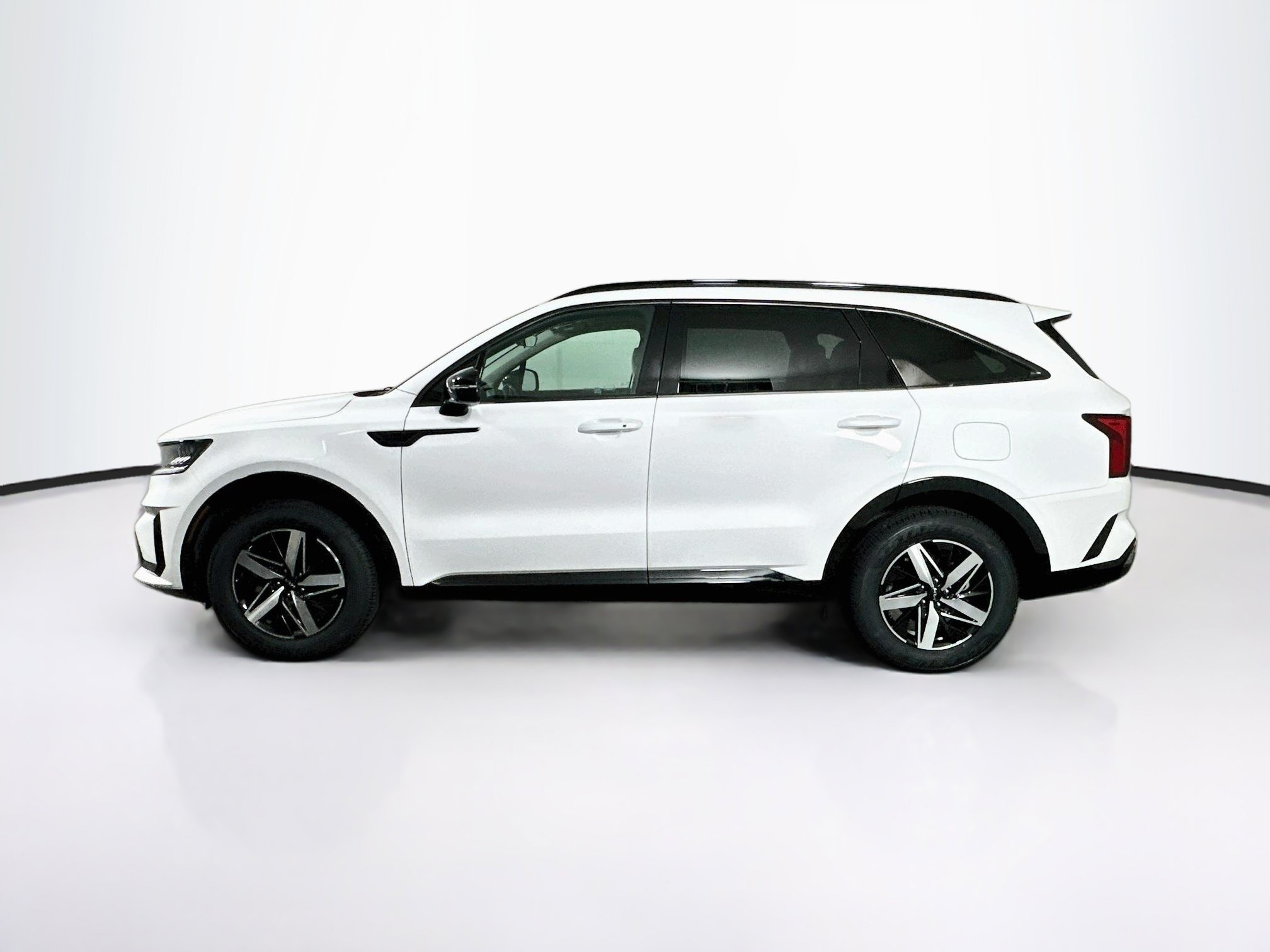Used 2023 Kia Sorento S w/ Panoramic Sunroof Package FWD image 4