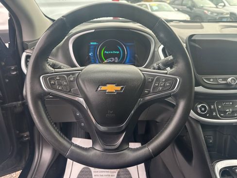 Used 2017 Chevrolet Volt LT w/ Comfort Package image 25