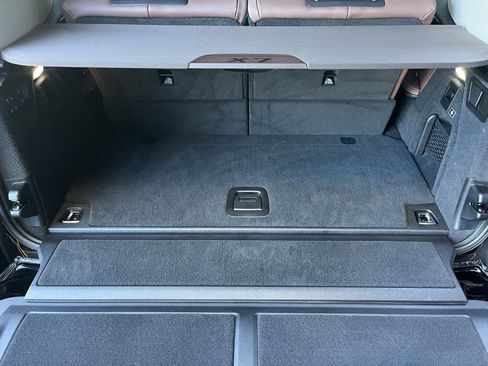 Used 2023 BMW X7 xDrive40i w/ Executive Package image 28