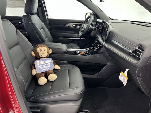 New 2026 Chevrolet Traverse LT w/ Driver Confidence Package image 25