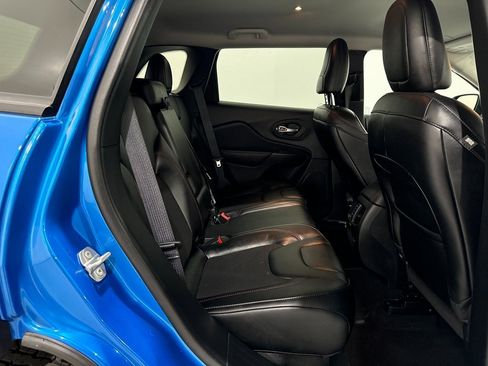 Used 2022 Jeep Cherokee Trailhawk w/ Trailer Tow Group image 26