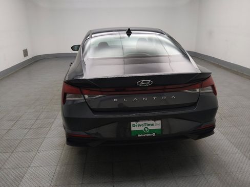 Used 2023 Hyundai Elantra SEL w/ Convenience Package FWD image 6