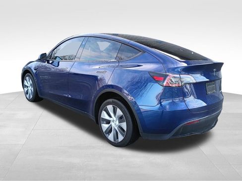 Used 2023 Tesla Model Y Long Range image 3