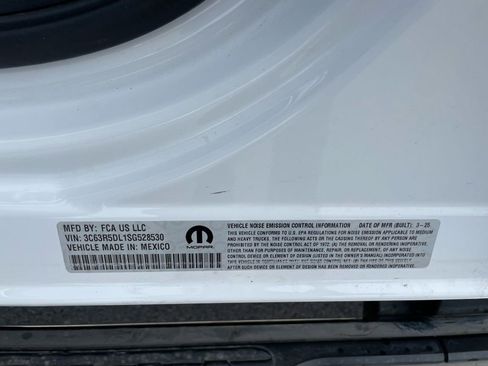 Used 2025 RAM 2500 Big Horn image 10