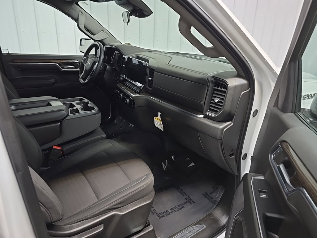 Used 2024 Chevrolet Silverado 1500 LT AWD/4WD image 15