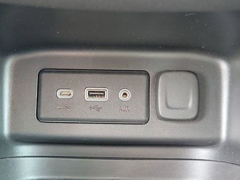 Used 2022 Chevrolet Equinox RS w/ LPO, Floor Liner Package FWD image 29