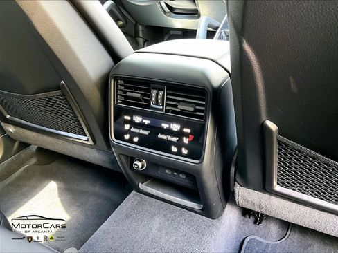 Used 2026 Porsche Cayenne AWD/4WD image 30