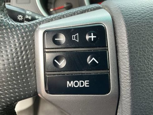 Used 2013 Toyota Tacoma PreRunner w/ SR5 Pkg RWD image 19