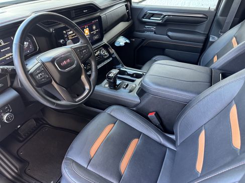 Certified 2023 GMC Sierra 1500 AT4 w/ AT4 Premium Package AWD/4WD image 9