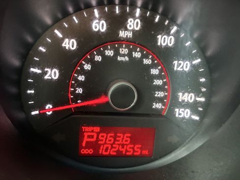 Used 2011 Kia Sorento EX AWD/4WD image 7