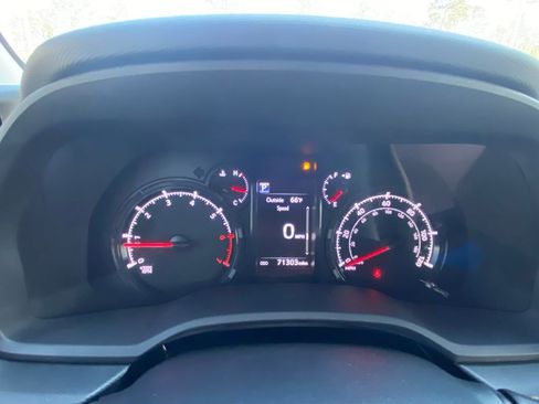 Used 2022 Toyota 4Runner SR5 Premium w/ Moonroof Package image 14