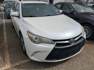 Used 2017 Toyota Camry SE video 1