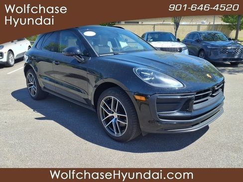 Used 2025 Porsche Macan AWD/4WD image 7