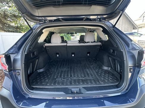 Used 2025 Subaru Outback Premium AWD/4WD image 32