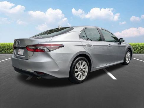 Certified 2024 Toyota Camry LE image 4