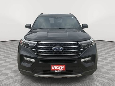 Used 2020 Ford Explorer XLT w/ Equipment Group 202A AWD/4WD image 7