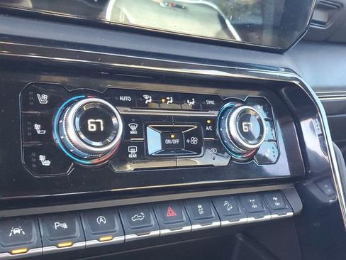 Used 2024 GMC Sierra 1500 AT4X image 23