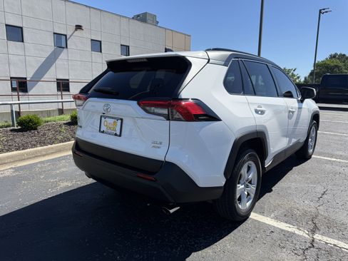 Certified 2019 Toyota RAV4 XLE AWD/4WD image 21