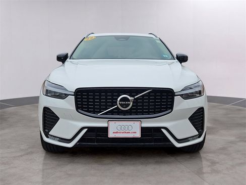 Used 2023 Volvo XC60 B6 Ultimate w/ Protection Package Premier image 2
