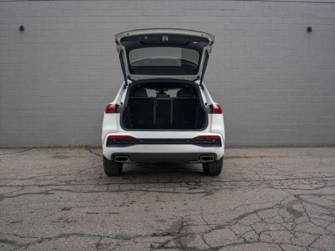 Certified 2025 Audi Q5 Premium w/ Convenience Package AWD/4WD image 14