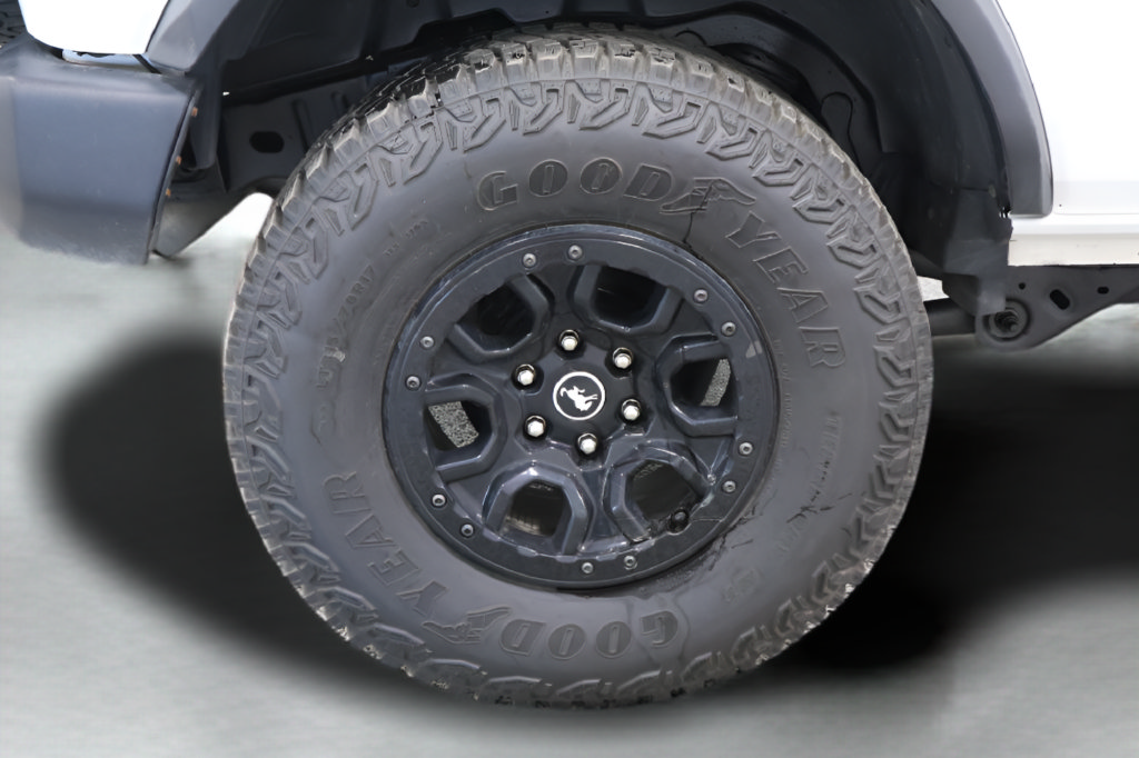 Used 2023 Ford Bronco Wildtrak AWD/4WD image 34