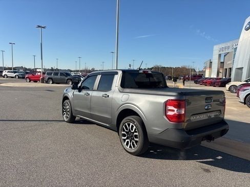 Used 2024 Ford Maverick Lariat w/ 4K Tow Package image 3