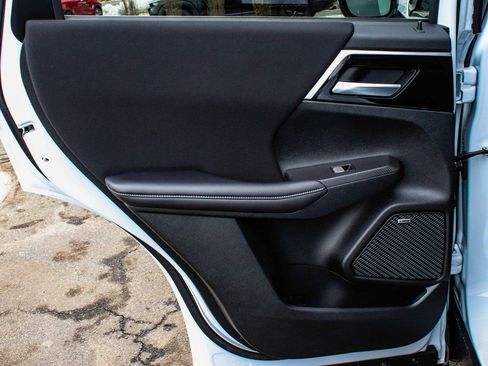 New 2026 Mitsubishi Outlander ES AWD/4WD image 11