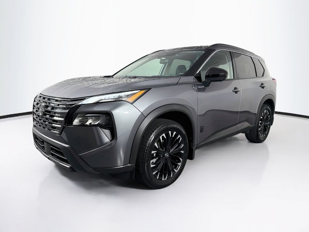 Used 2026 Nissan Rogue Dark Armor FWD image 3