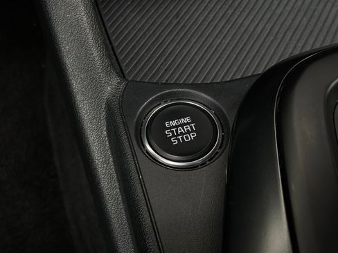 Used 2025 Kia K4 LXS image 25