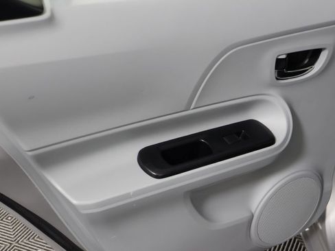 Used 2012 Toyota Prius C image 32