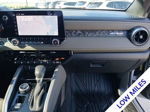 Used 2026 Chevrolet Colorado ZR2 w/ Technology Package image 16