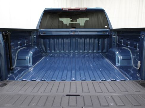 Used 2024 GMC Sierra 1500 SLT image 33