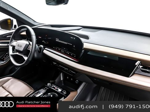 Used 2025 Audi Q6 e-tron Premium Plus w/ Premium Plus image 16