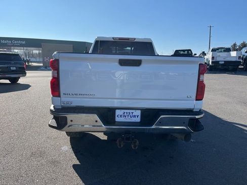 Used 2022 Chevrolet Silverado 3500 LT w/ Convenience Package AWD/4WD image 12
