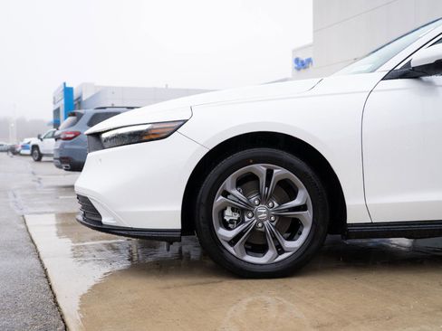 New 2025 Honda Accord EX-L image 10