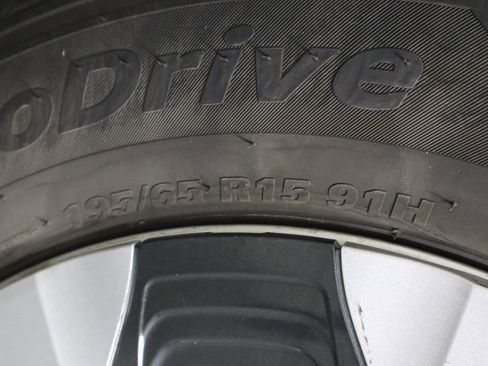 Used 2020 Toyota Prius Prime Limited FWD image 40