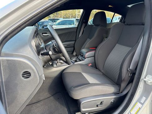 Used 2023 Dodge Charger R/T w/ Blacktop Package image 10